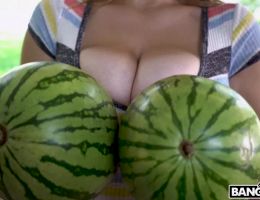 – Jenni Noble – Fucking The Water Melon Girl
