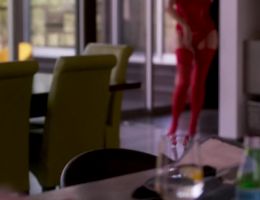 Molly Shannon Has Some Red Hot Plot In Divorce S02E03