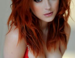 sexciiwomeninlingerie redhead babe lucy collett
