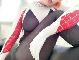 Spider-Gwen By Swoelina