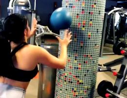 Ariel Winter Working Out In Yoga Pants