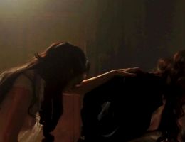 Winona Ryder See-through Plot In 'Dracula'